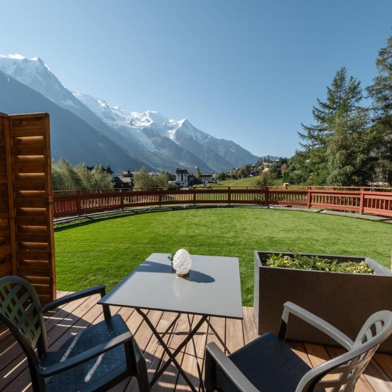 Chalet Hôtel La Sapinière - Chambre Double - Vue sur Aiguille du Midi - 5