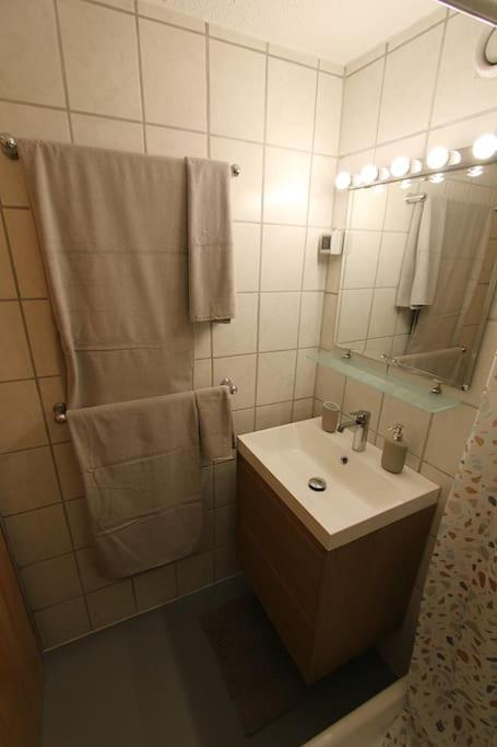 Petit havre de paix! - One-Bedroom Apartment - 7