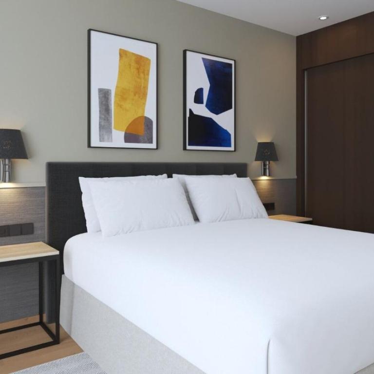 Hotel Crowne Plaza Madrid Airport - Suite Junior con cama extragrande - 4