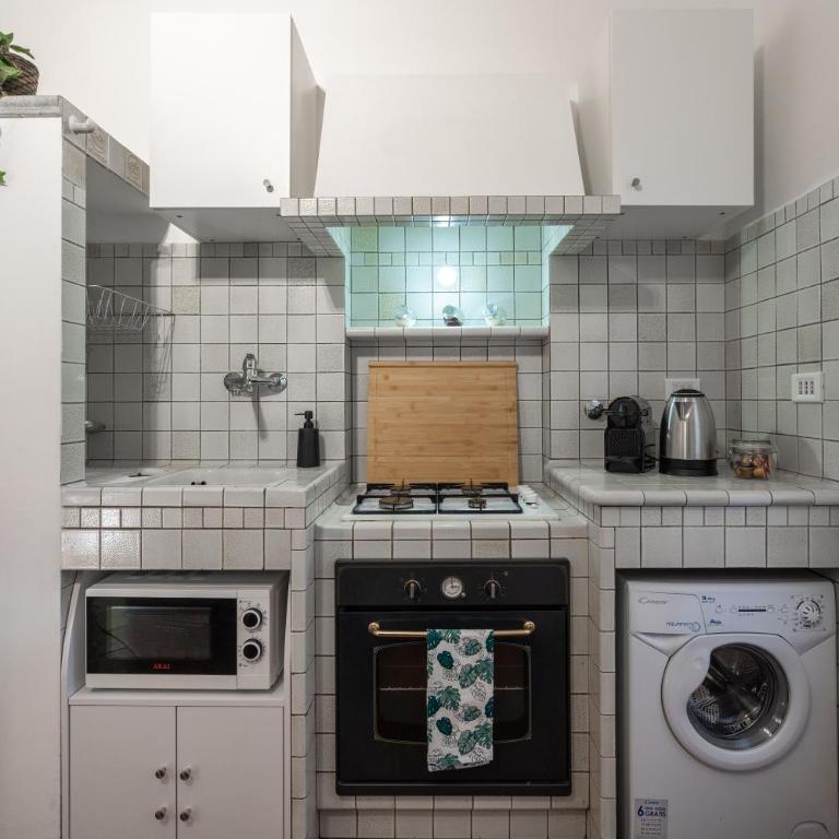 Roma centro pochi minuti - Appartamento con giardino privato - Appartamento con 1 Camera da Letto, Vista Mare e Balcone - 11