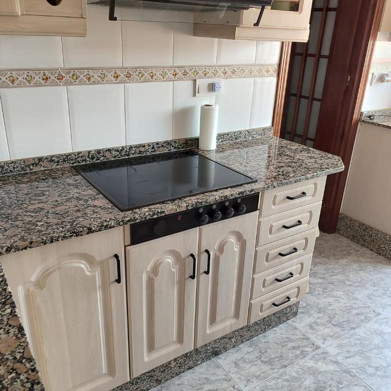 Apartamento Acequion - Three-Bedroom Apartment - 16