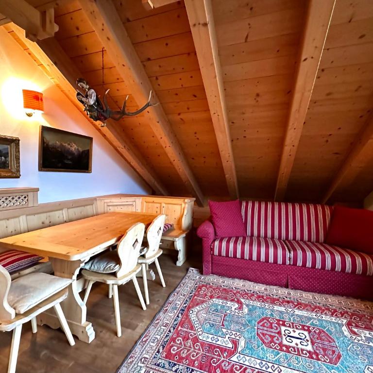 Alpine Escape 4 - Appartamento con 1 Camera da Letto, Balcone e Vista Montagna - 7