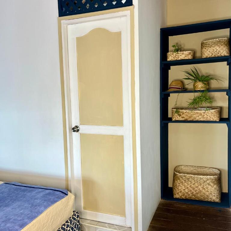 Mira Mira Beach - Deluxe Double Room with Balcony and Sea View - 5
