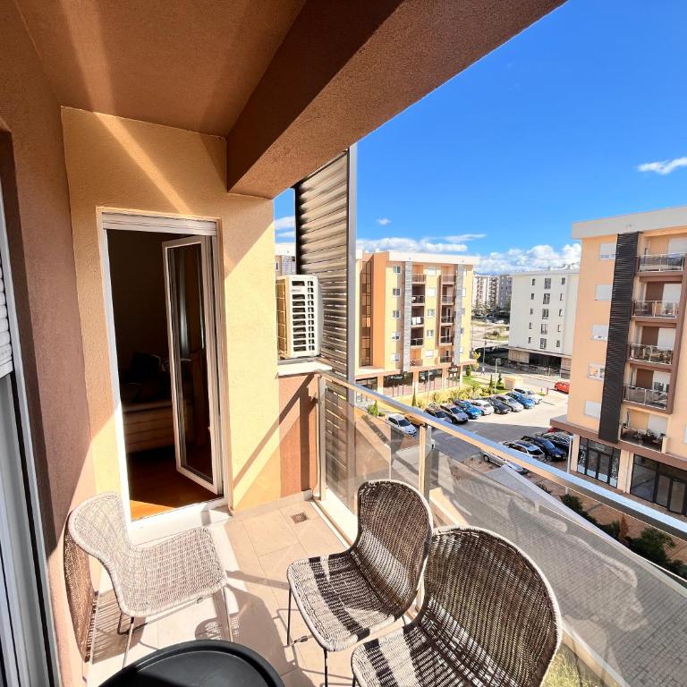 New City Luxury Apartments - Apartman sa 2 Spavaće Sobe i Balkonom - 11