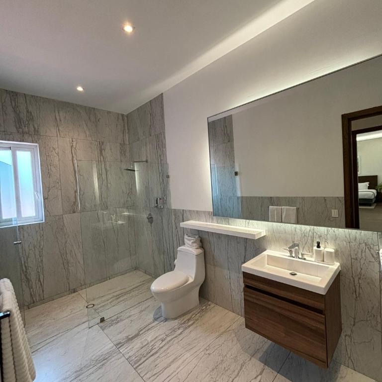 Casa Herrmann Suites - Habitación Deluxe con cama extragrande - 4