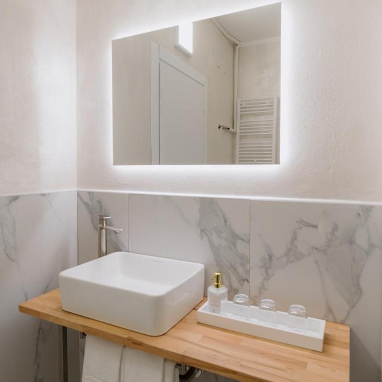 Alatea Porta Nuova 20 - Standard King Room - 7