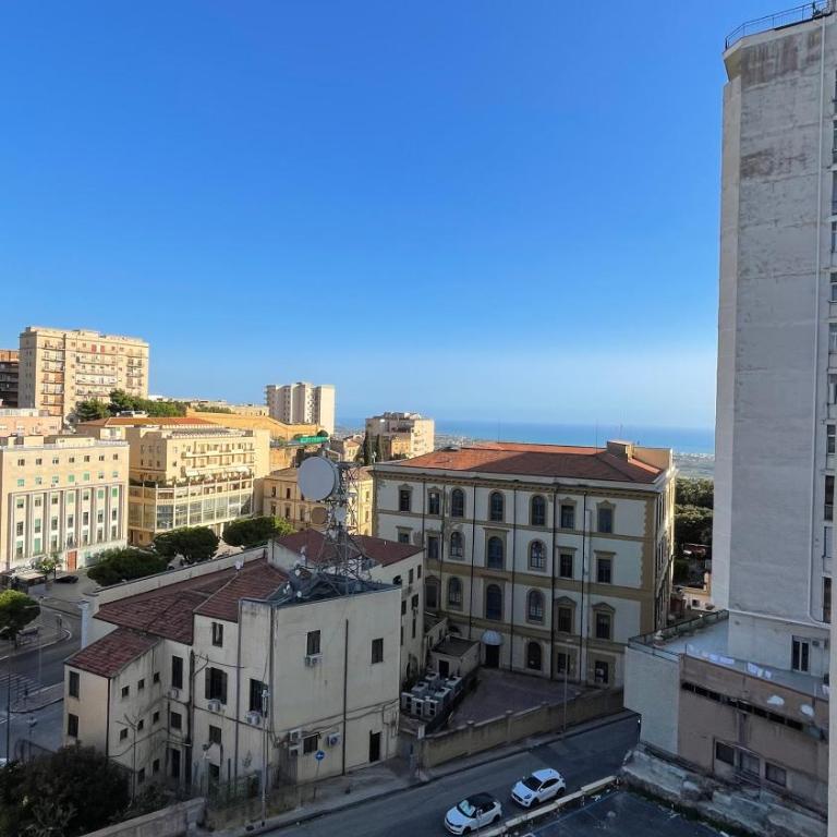 DimoraDora - Appartamento con 2 Camere da Letto e Balcone - 32