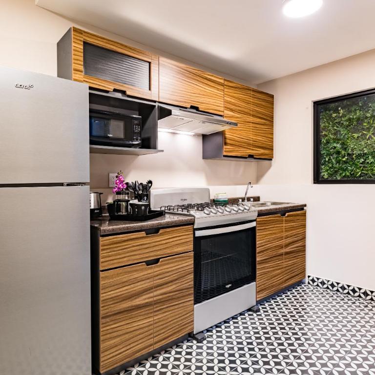 Tiny desk by VH - Two-Bedroom Apartment - 15