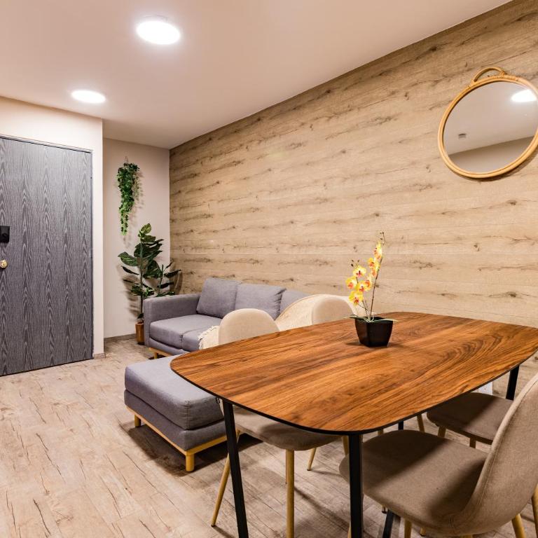 Tiny desk by VH - Two-Bedroom Apartment - 17