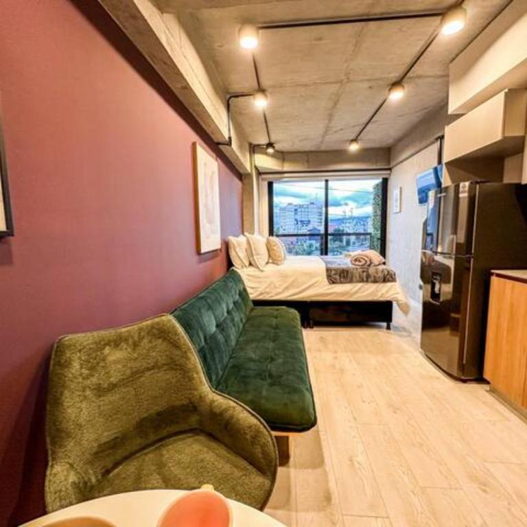 Skyline Suites - Elegant Living with Coworking & Scenic Views - Estudio con balcón - 2
