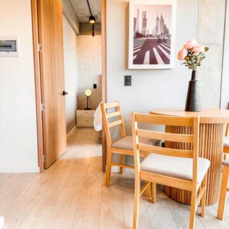 Skyline Suites - Elegant Living with Coworking & Scenic Views - Two-Bedroom Apartment with City View - 17