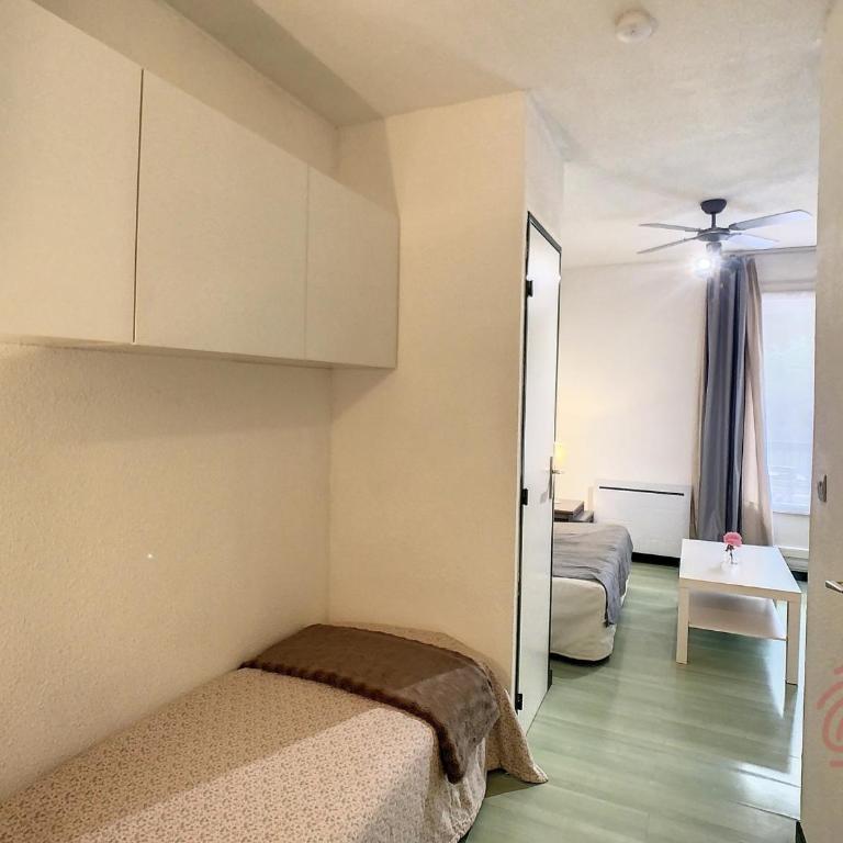 Studio cosy à Lamalou, animaux acceptés, balcon et Wifi - Studio - 9