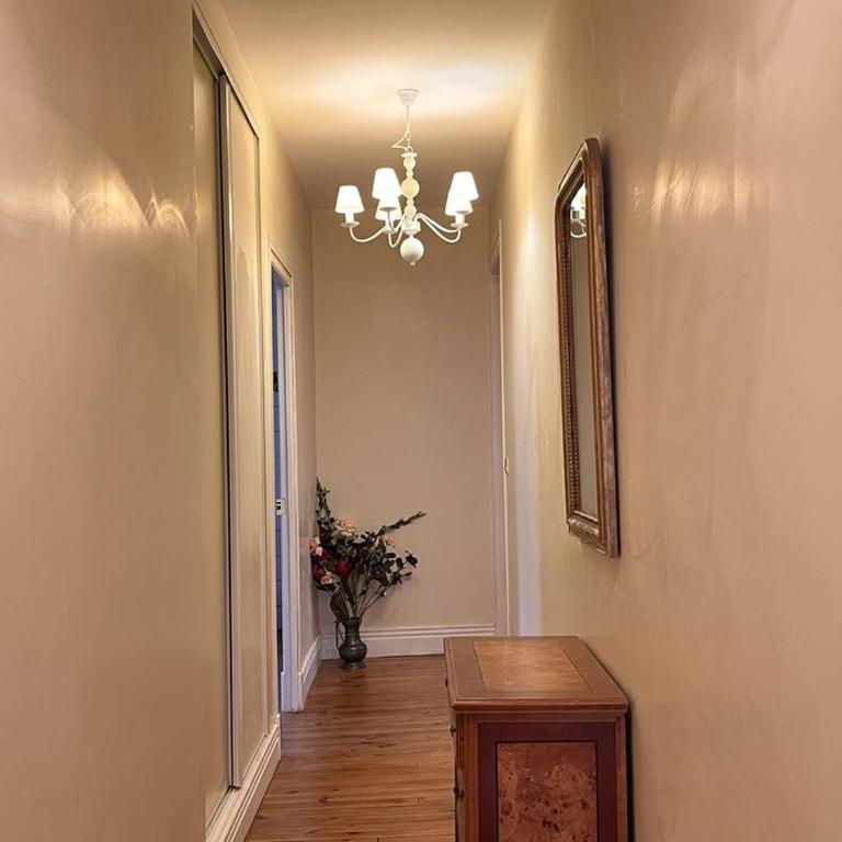 Appartement spacieux en centre-ville pour 6 pers. avec vue sur montagne - FR-1-234-327 - Appartement - 17