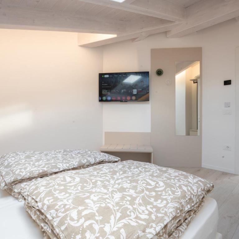 La Giostra Deluxe Apartments - Deluxe Apartment mit Balkon und 2 Schlafzimmern - 23