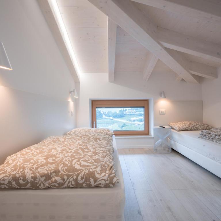 La Giostra Deluxe Apartments - Deluxe Apartment mit Balkon und 2 Schlafzimmern - 25