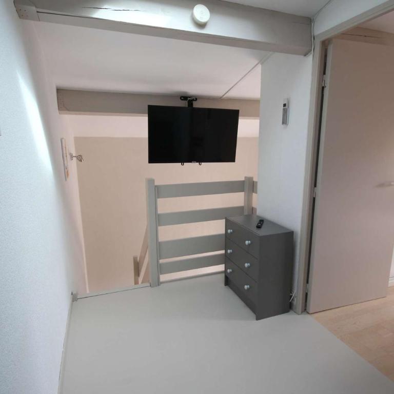 Villa plein sud semi climatisée- 4 couchages, en résidence LES ONDINES avec piscine commune, 500 m de la mer LROND28 - Maison 2 Chambres - 7