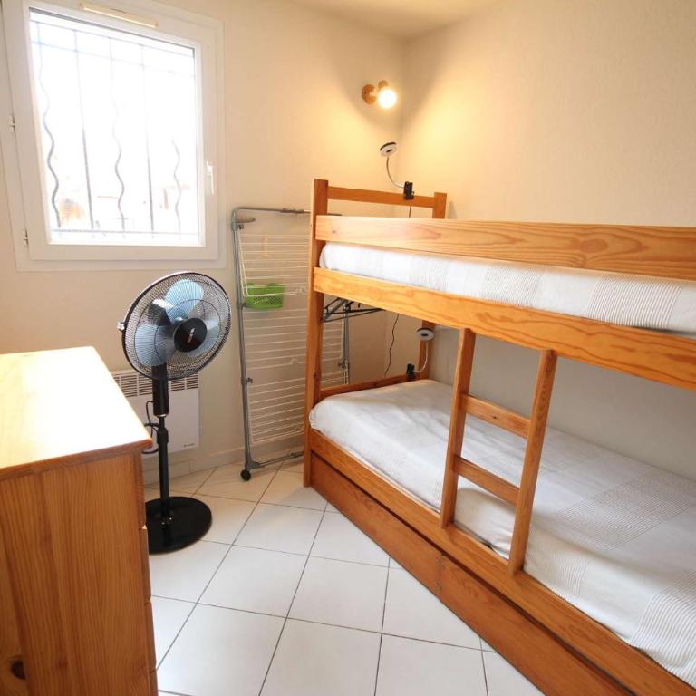 Villa plein sud semi climatisée- 4 couchages, en résidence LES ONDINES avec piscine commune, 500 m de la mer LROND28 - Maison 2 Chambres - 3