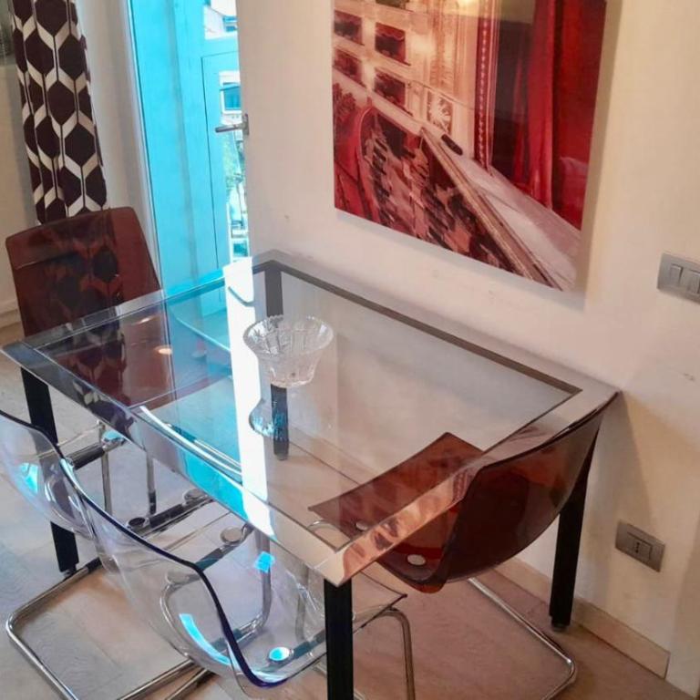 GuestHost - Piazzale Susa Bright Flat con Veranda - Appartamento con 1 Camera da Letto - 11