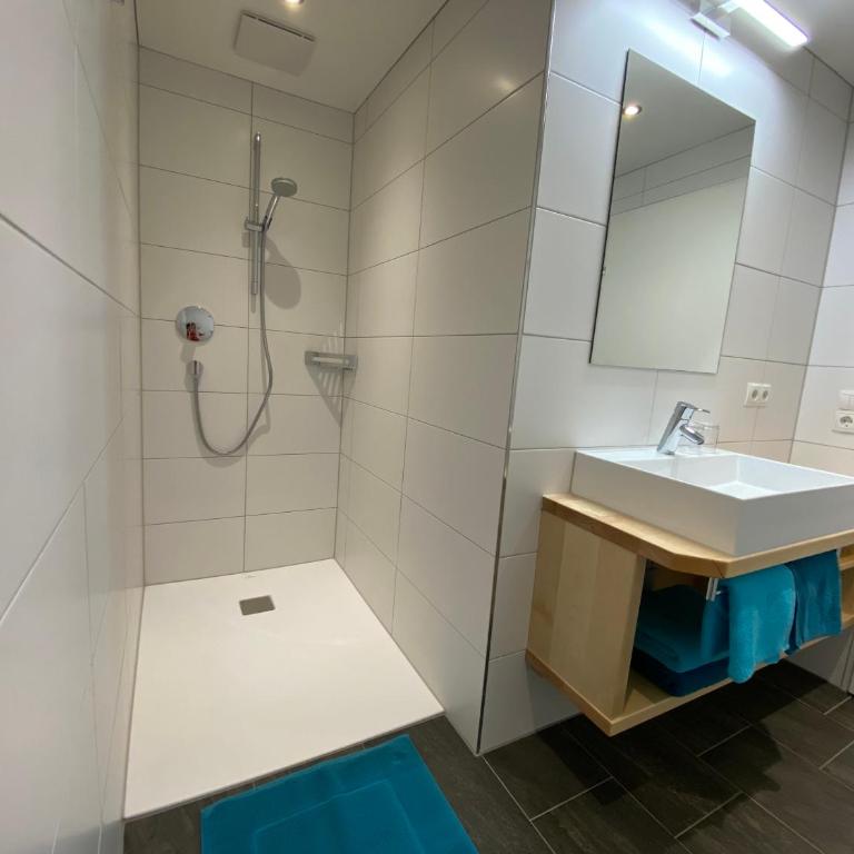Ferienwohnung Bargehr Marion - Apartment mit 2 Schlafzimmern und Dusche - 53