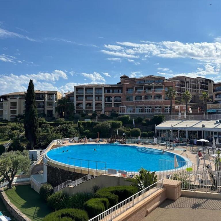 Complexe Cap Esterel village ,vue mer studio avec parking - Appartement 1 Chambre - 2