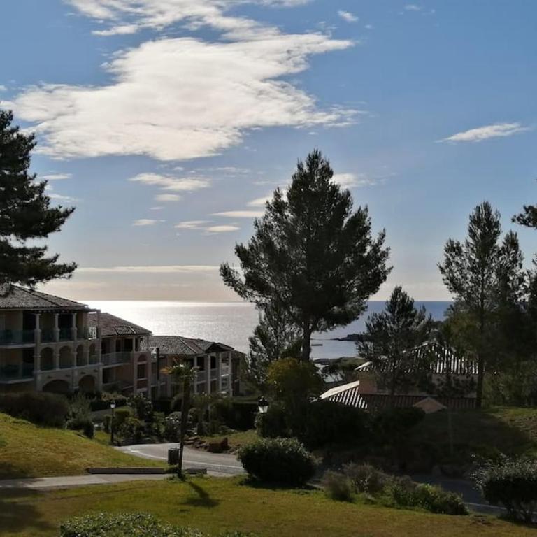 Complexe Cap Esterel village ,vue mer studio avec parking - Appartement 1 Chambre - 10