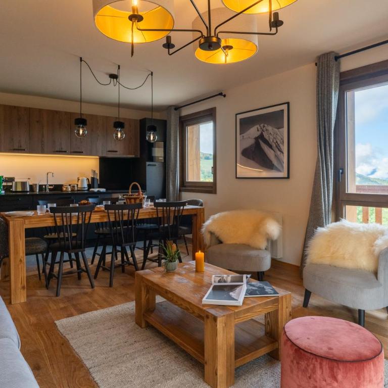 Résidence l'Ecrin d'Argent by My Mountain Resort - 3 Bedroom Apartment with Bunk bed (6/8 people) - 1