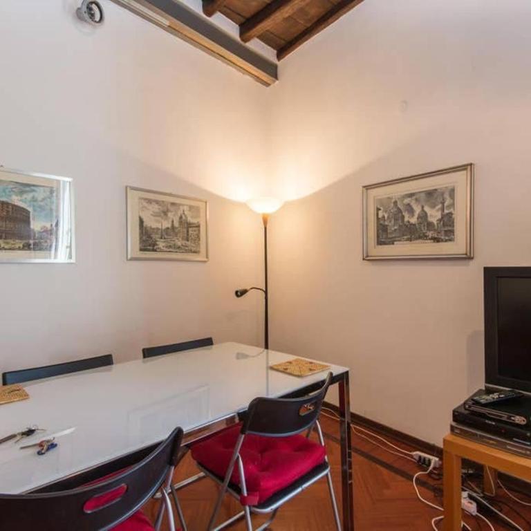Piazza Navona Charming Apartment - Appartamento con 2 Camere da Letto - 29