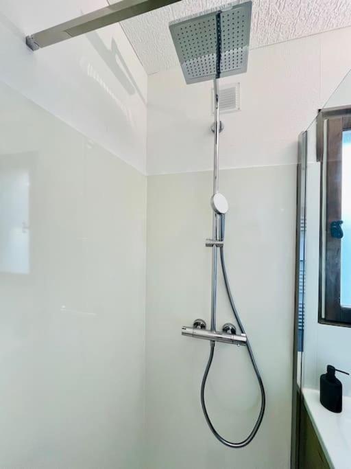 Le Cosy Appart avec parking et balcon - Appartement 1 Chambre - 10