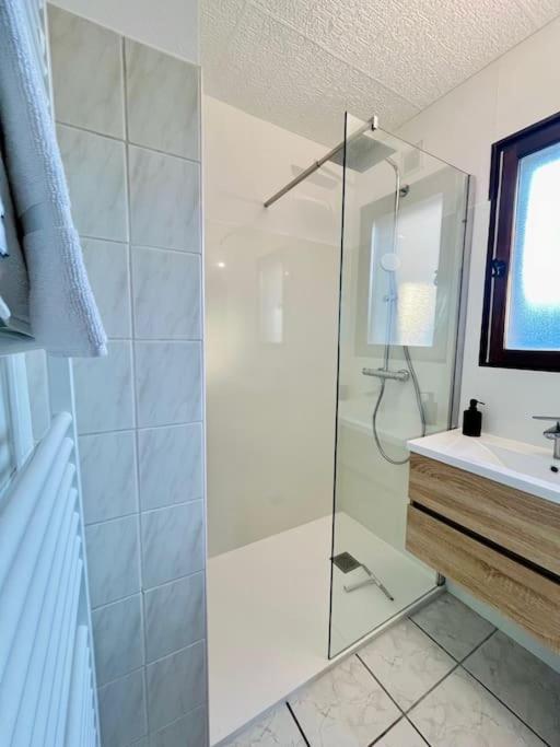 Le Cosy Appart avec parking et balcon - Appartement 1 Chambre - 12