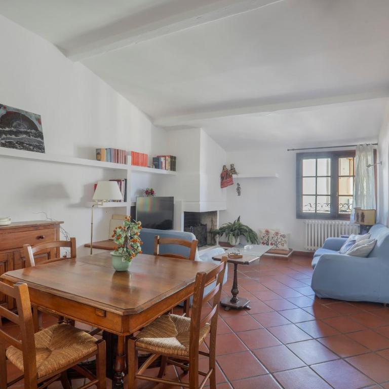 Bright Last-Floor Apartment with Terrace - Appartamento con 2 Camere da Letto - 5