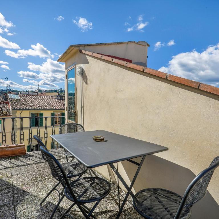 Bright Last-Floor Apartment with Terrace - Appartamento con 2 Camere da Letto - 26