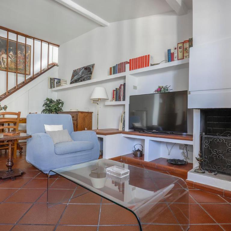 Bright Last-Floor Apartment with Terrace - Appartamento con 2 Camere da Letto - 7