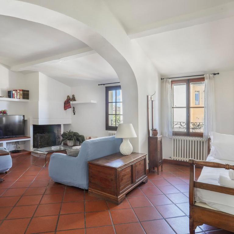 Bright Last-Floor Apartment with Terrace - Appartamento con 2 Camere da Letto - 11