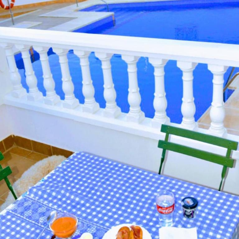 Villa Lucía - Apartamento de 2 dormitorios con vistas a la piscina - 2