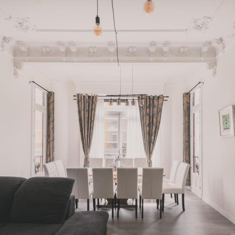 Amplio Piso de 7 habs, 4 baños sobre calle Gran Vía - Apartment - 35