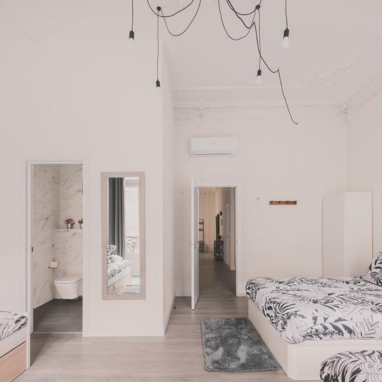 Amplio Piso de 7 habs, 4 baños sobre calle Gran Vía - Apartment - 37