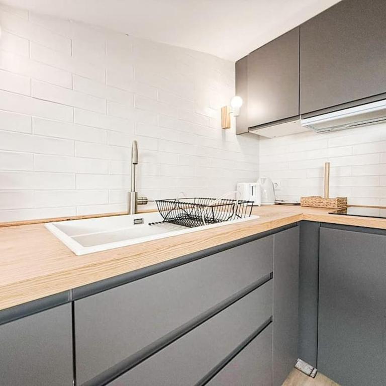 Charming penthouse in Madrid-Centro - Oso - Apartamento de 1 dormitorio - 3