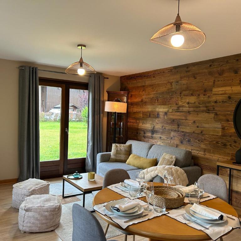 Appartement style chalet avec grande terrasse et parking prive - Apartment mit 1 Schlafzimmer - 13