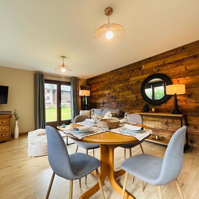 Appartement style chalet avec grande terrasse et parking prive - Apartment mit 1 Schlafzimmer - 11