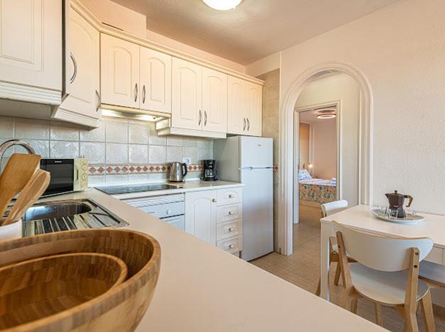 Bright apartment with sea and montain view at Los Cristianos - Apartamento de 1 dormitorio - 12