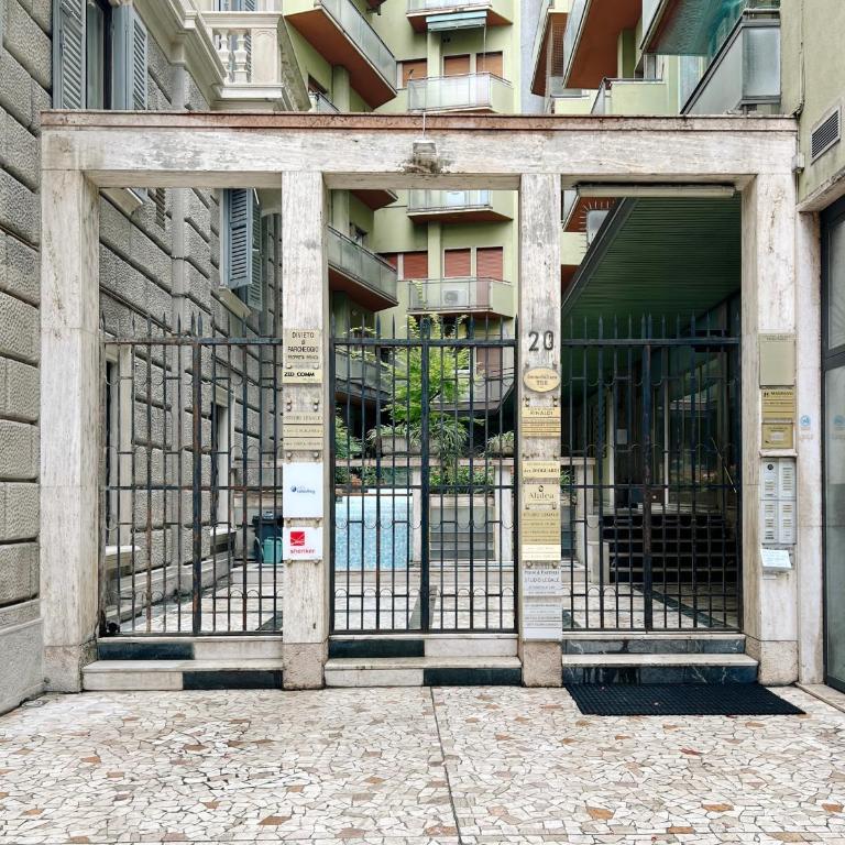 Alatea Porta Nuova 20 - Standard King Room - 22