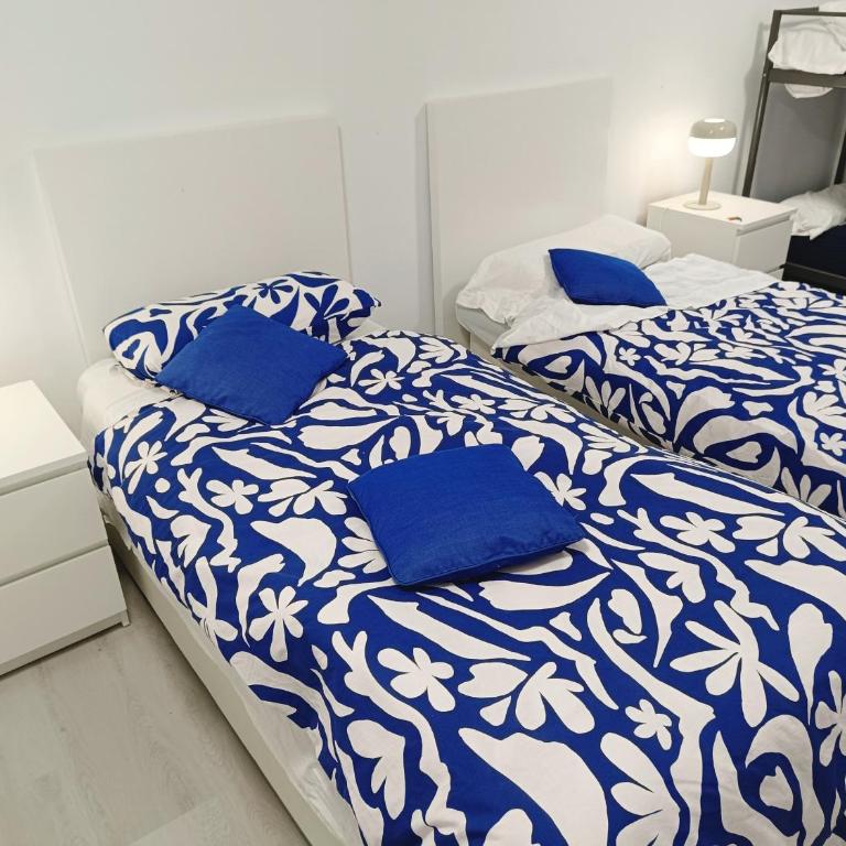 AA- Hab compartida masculina- - Bed in Male Dormitory Room - 1