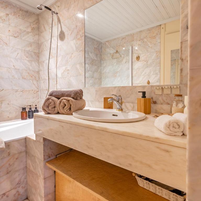 Arc de triomphe studio charme authentique - Appartement 1 Chambre - 4