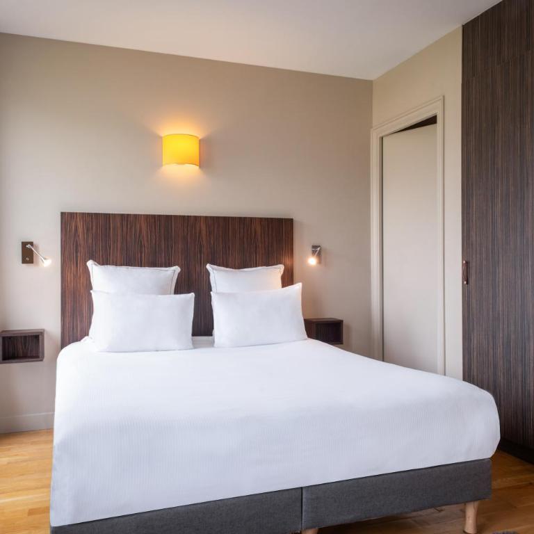 Hôtel Helzear Champs-Elysées by Esteem - Chambre Deluxe - 6