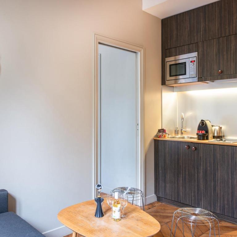 Hôtel Helzear Champs-Elysées by Esteem - Suite 2 Chambres - 9