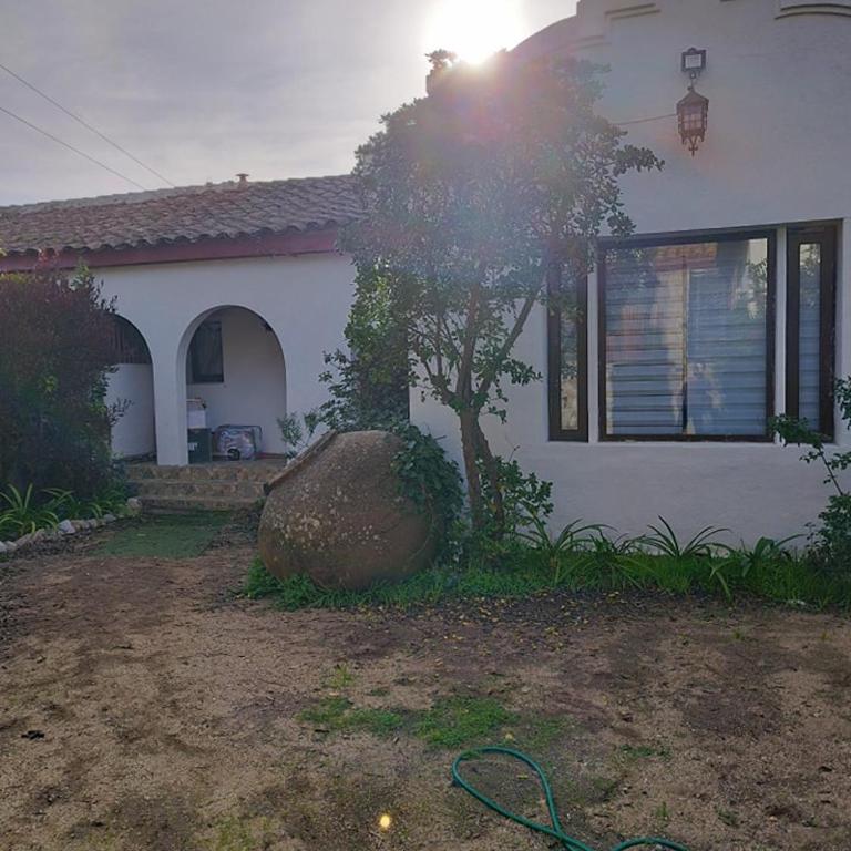 Gran casa a pasos de la playa - Casa de 3 dormitorios - 1