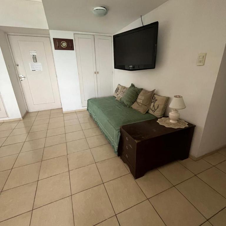 Apartamento Mardel - piso 24 - frente al mar con cochera - Apartamento de 1 dormitorio con balcón y vistas al mar - 17