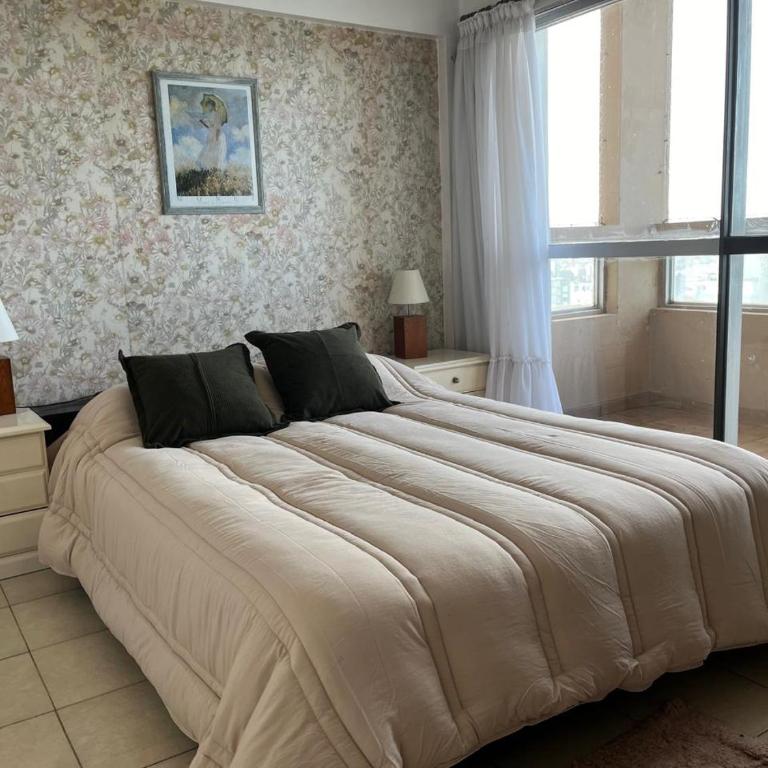 Apartamento Mardel - piso 24 - frente al mar con cochera - Apartamento de 1 dormitorio con balcón y vistas al mar - 23