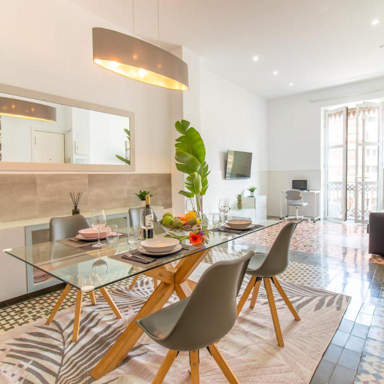 Loft overlooking Market square - Apartamento de 2 dormitorios - 1