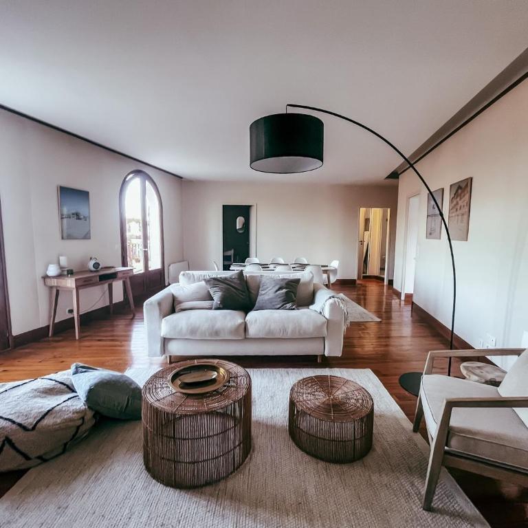 Le Coolin Loft, Vue et Acces directe à la plage, immense terrasse, place des landais Hossegor, quartier très animé, idéal pour un séjour entre amis - Apartment mit 3 Schlafzimmern - 7